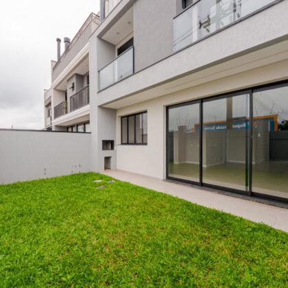 Imagem do imovel Casa em Condomínio com portaria presencial 24h no Santa Cândida